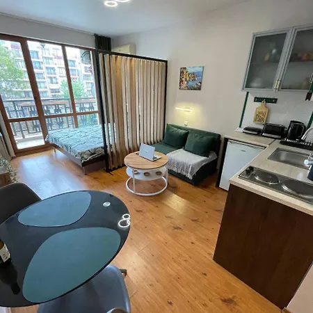 Apartment Greenstudio W